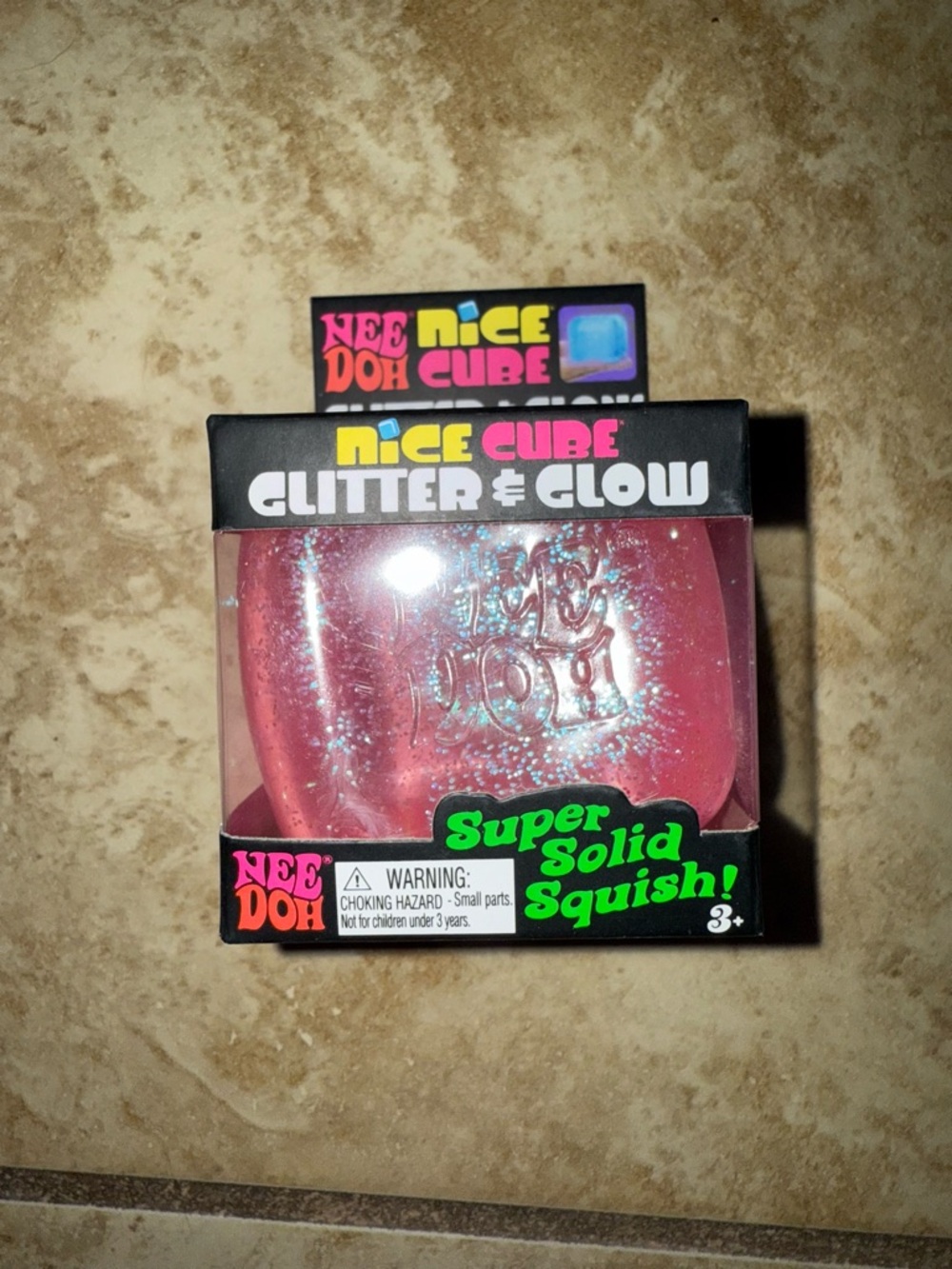 Needoh nice cube glitter and glow